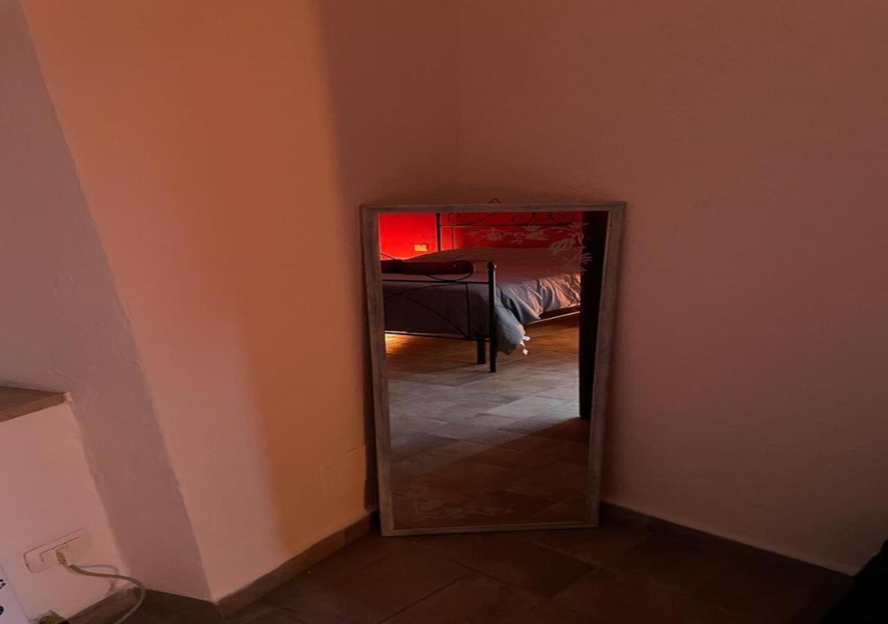 Appartamento Il Mandorlo Nel Centro Di Volterra Kültér fotó