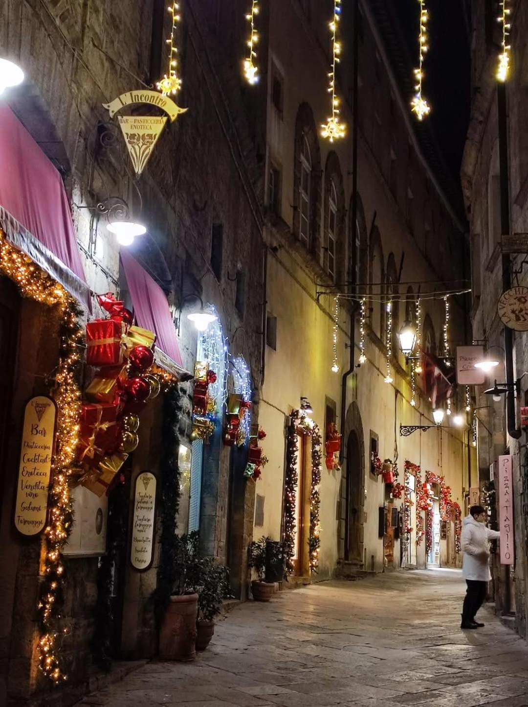 Appartamento Il Mandorlo Nel Centro Di Volterra Kültér fotó